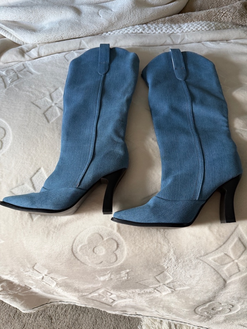 Women's Blue Mid-Calf Pointed Toe Heeled Boots